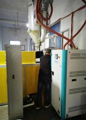 自動 30L / H プラスチック脱湿乾燥機 45C 空気出口温度 先進的な乾燥剤乾燥機