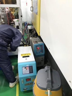 プラスチック注入のためのステンレス鋼の給湯装置の臨時雇用者の制御装置