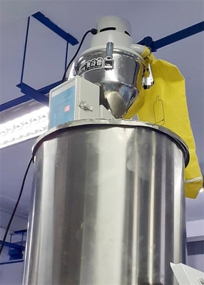 Masterbatchの注入鋳造物のためのプラスチック混合機械容積測定のDoser