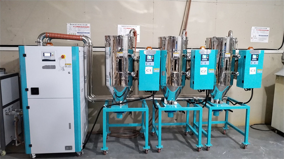 CE標準脱湿ホッパー乾燥機 AC220-380V 4-40Kw 熱力