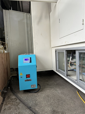 調整可能な熱伝送液体温度制御器 青と白